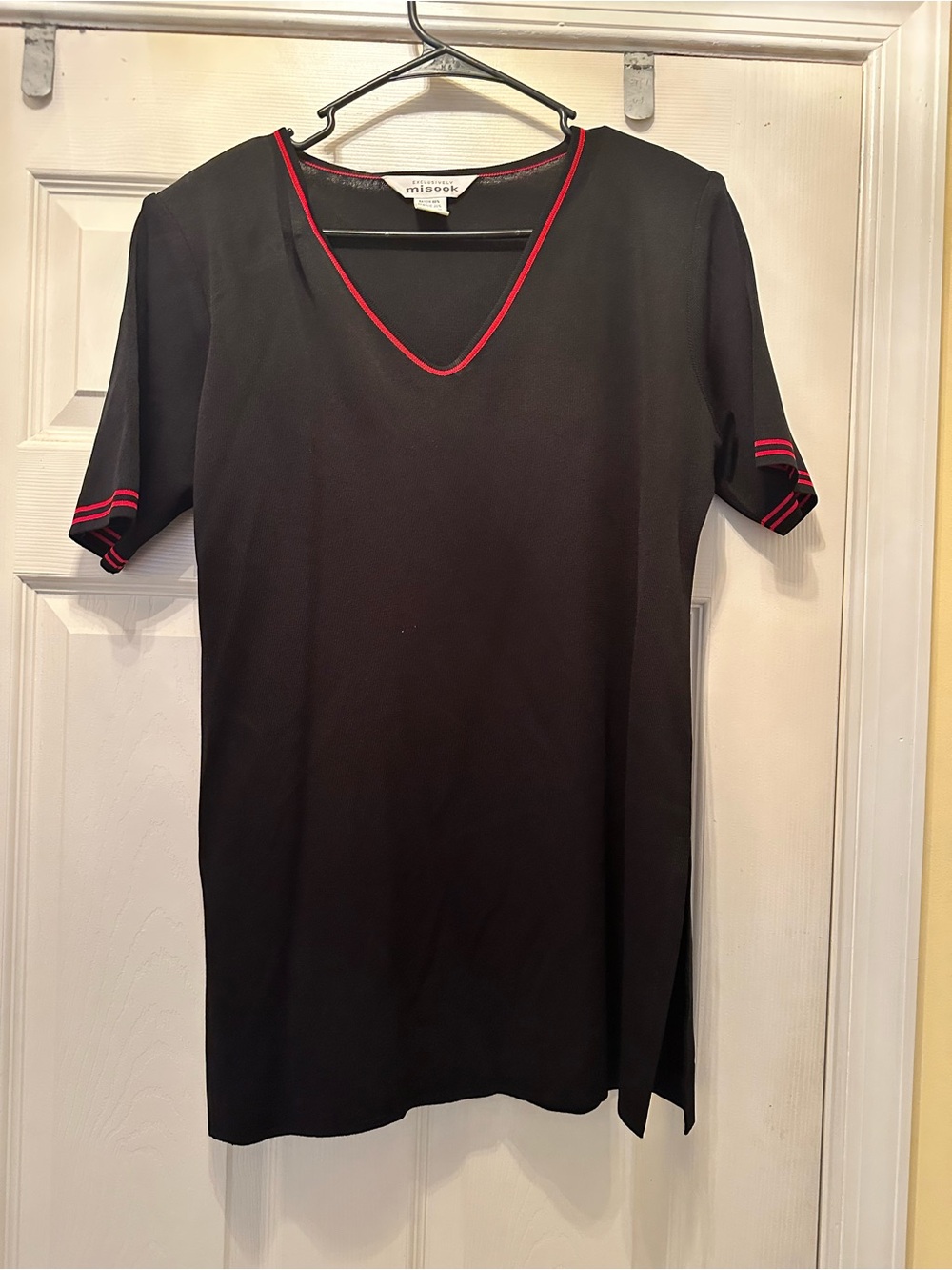 Misook Black Short Sleeve Tunic with Red Trim